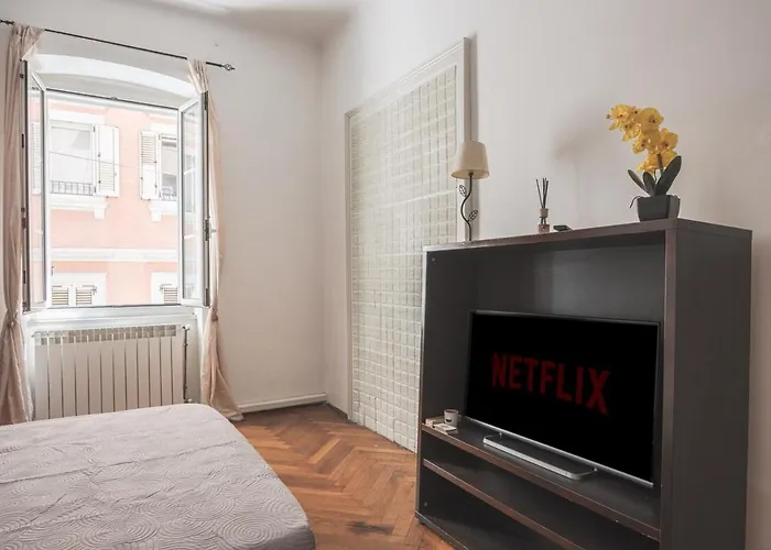 Piazza Goldoni Toro Elegant Freewifi Lejlighed Trieste